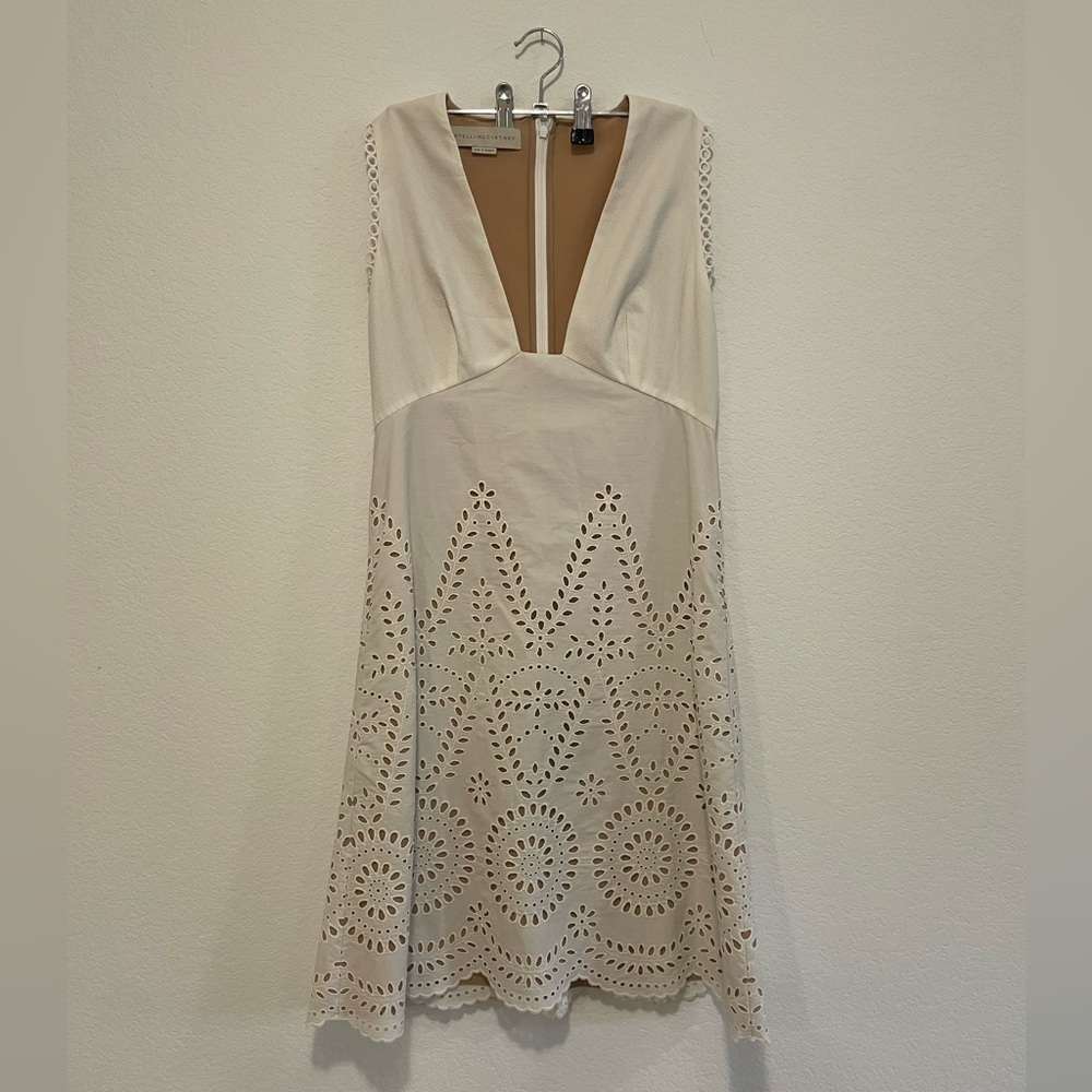 Stella McCartney - Beach Casual / Business Casual